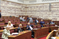 Συνταγματική Αναθεώρηση: Νέες «γαλάζιες» διαφοροποιήσεις για το ασυμβίβαστο βουλευτή-υπουργού