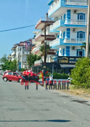 Σφοδρό τροχαίο στην Παραλία Κατερίνης – Αυτοκίνητο καβάλησε άλλο όχημα