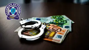 19χρονος έκλεψε 440€ από το ταμείο κατάστηματος