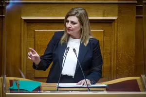 Ευ. Λιακούλη στη Βουλή: «Γυμνή» η Πυροσβεστική Υπηρεσία Λάρισας