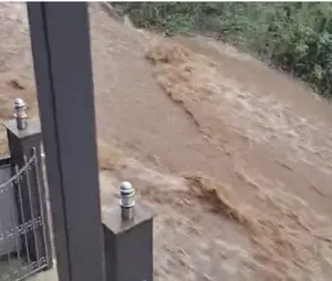 Κακοκαιρίa Αdel: Μεγάλες καταστροφές στη Θάσο – Διαλύθηκαν δρόμοι