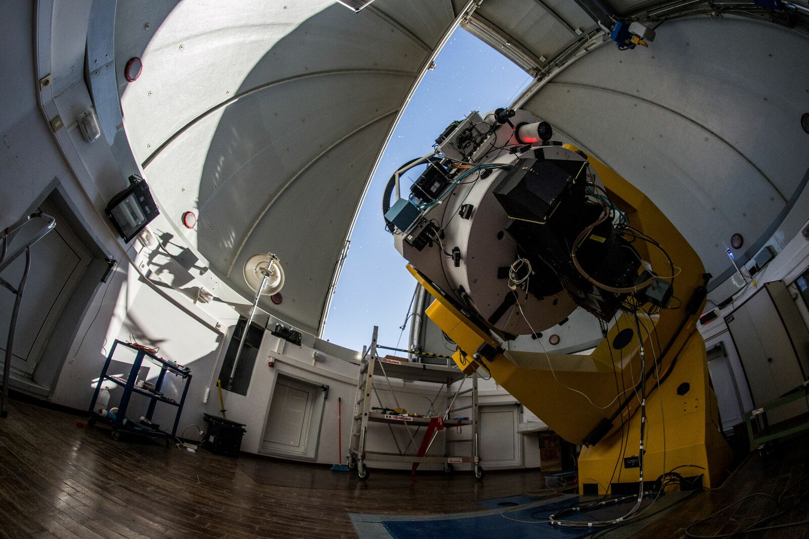 Τηλεσκόπιο του 13 μjpg