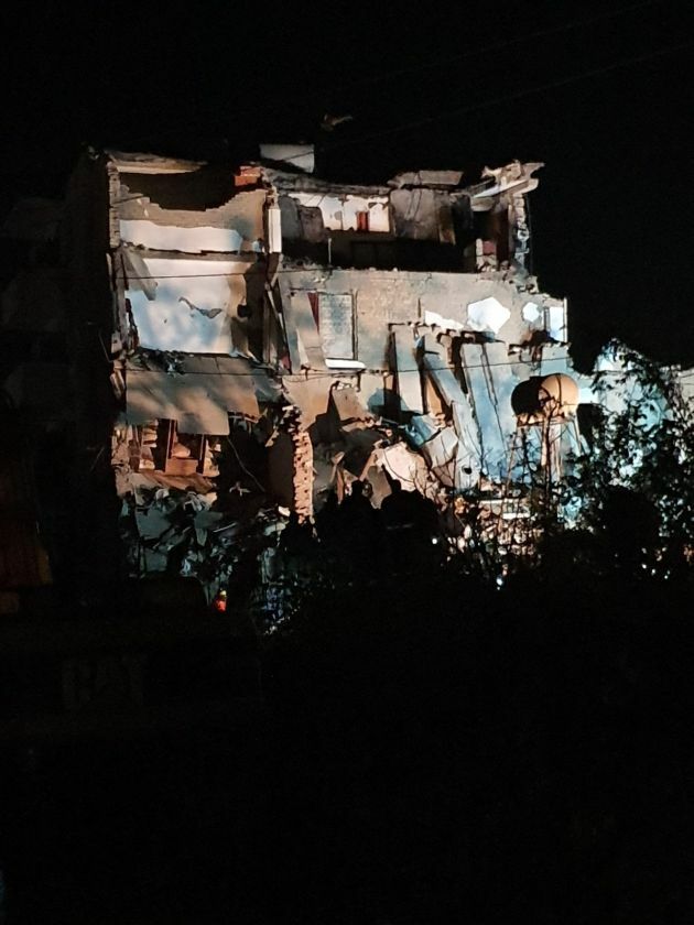 εμακ σεισμος αλβανια διασωση