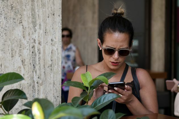 κινητα μειωσεις δεδομενα μητσοτακης εταιρείες