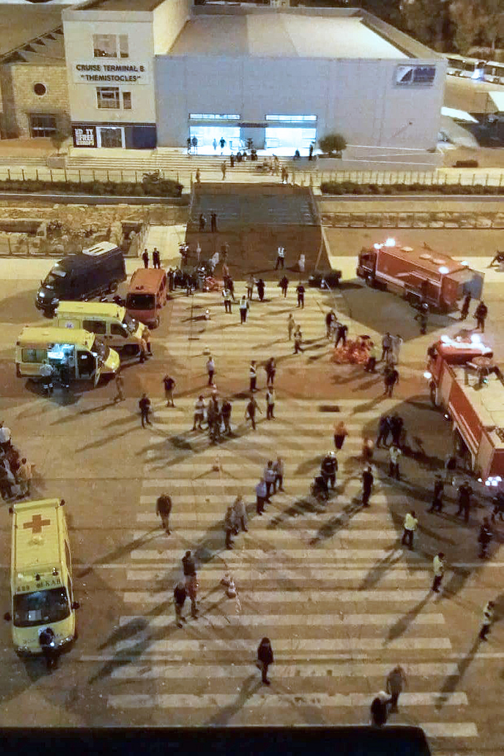 ΦΩΤΙΑ ΠΛΟΙΟ