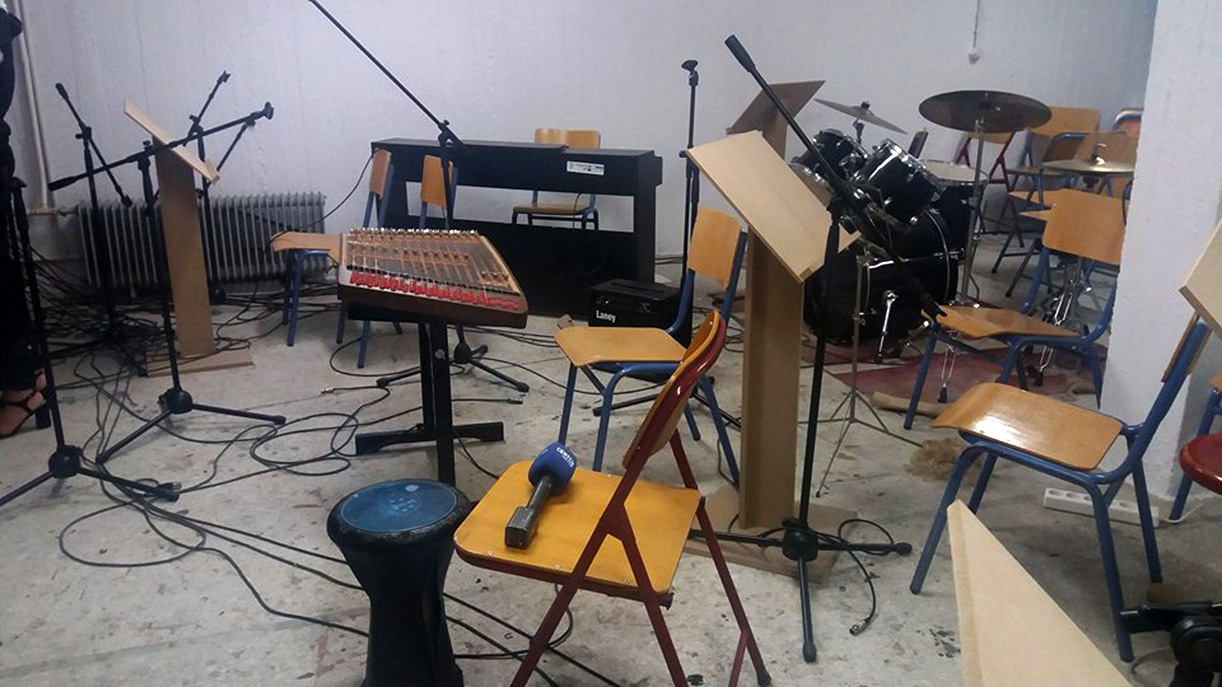 mousiko gymnasio lykeio vandalismoi 03