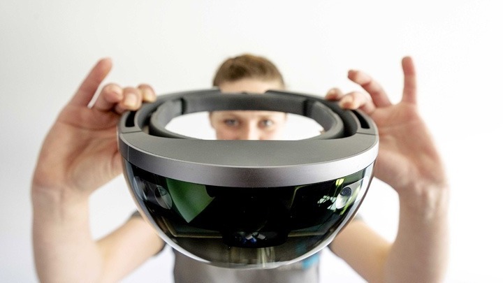 hololens microsoft