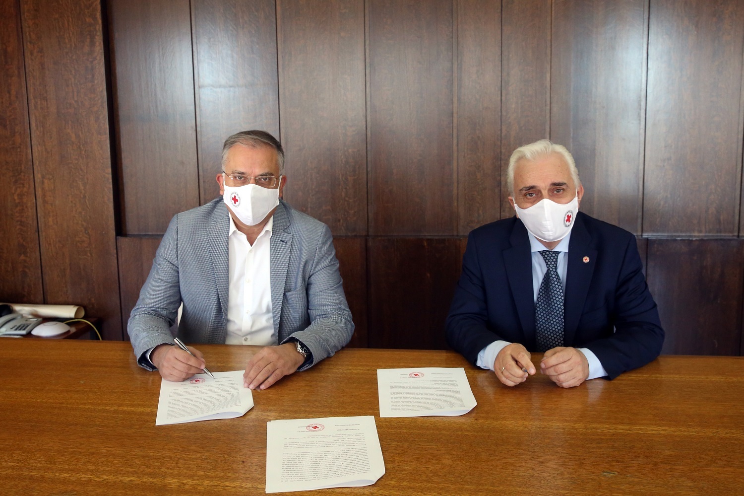 ΔΗΜΟΣΙΟΙ ΥΠΑΛΛΗΛΟΙ ΠΡΩΤΕΣ ΒΟΗΘΕΙΕΣ