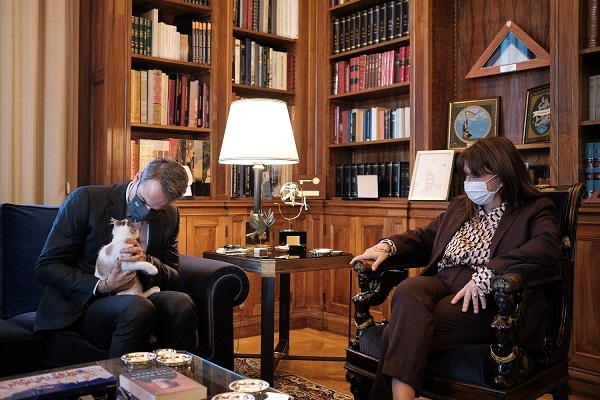 mitsotakiskalipso21.12