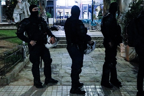 Μακελειό στον Νέο Κόσμο, δύο νεκροί