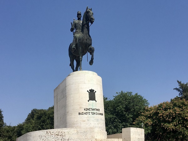 Τα αγάλματα της Αθήνας: Κωνσταντίνος Α'
