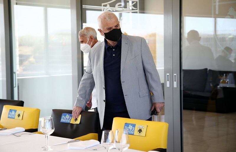 melissanidis aek sinenteuksi typou intime 2