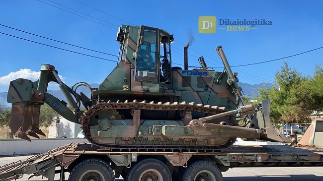 Φωτιά στην Κορινθία: Στη «μάχη» τα οχήματα του στρατού