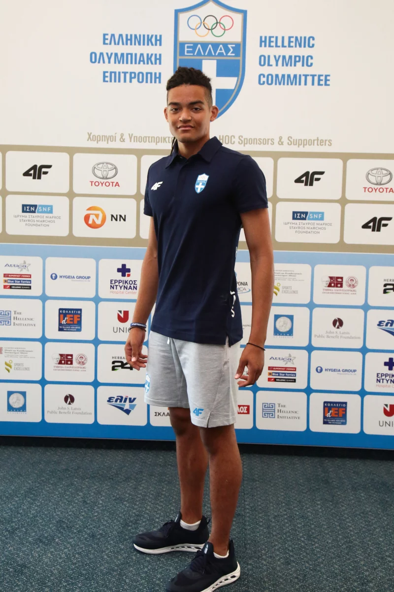 olympiakoi stoli parousiasi 3.jpg