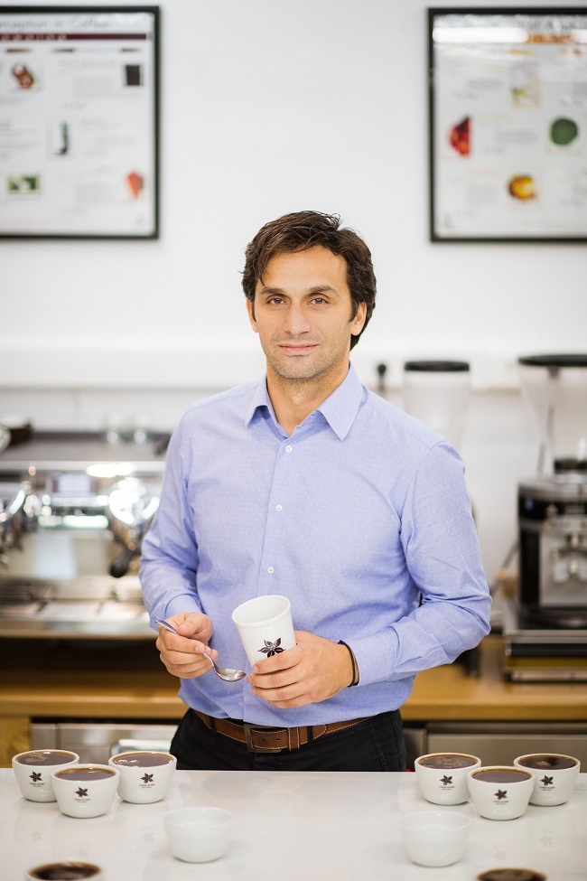 ΚΩΝΣΤΑΝΤΙΝΟΣ ΚΩΝΣΤΑΝΤΙΝΟΠΟΥΛΟΣ CEO COFFEE ISLAND