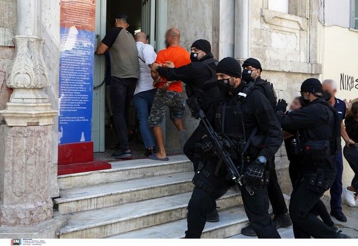 dolofonia eglima mesara dikastiko megaro eisaggeleas irakleio kriti intime 4