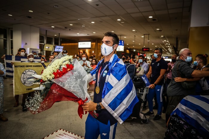 duskos aerodromio ipodoxi olympics games xriso metallio kopilasia eurokinissi 1