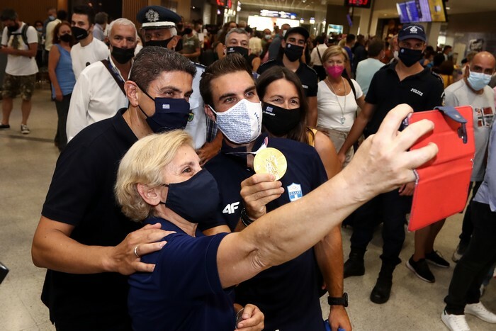 duskos aerodromio ipodoxi olympics games xriso metallio kopilasia eurokinissi 4