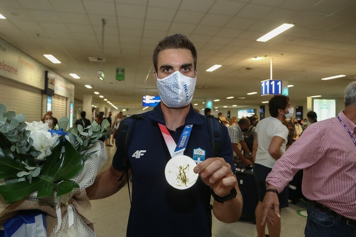 duskos aerodromio ipodoxi olympics games xriso metallio kopilasia eurokinissi 5