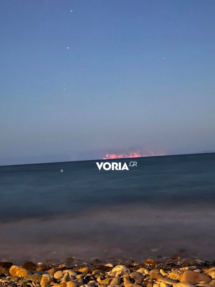 fwtia pirkagia evia eikones xalkidiki voria.gr 1