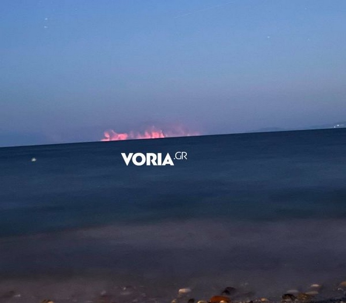 fwtia pirkagia evia eikones xalkidiki voria.gr 2