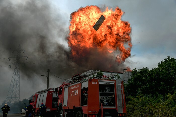 fwtia pirkagia kapandriti afidnes ergostasio ekriksi eurokinissi 2