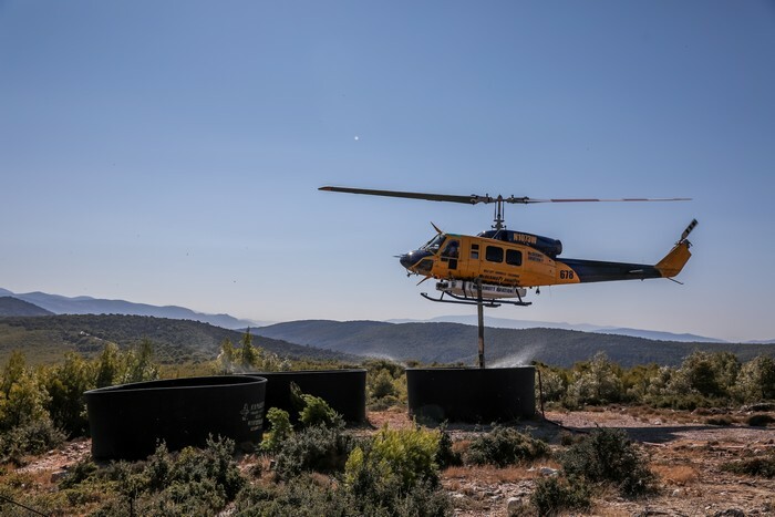 fwtia pirkagia vilia attikis katasvesi elikoptero anefodiasmos deksameni eurokinissi