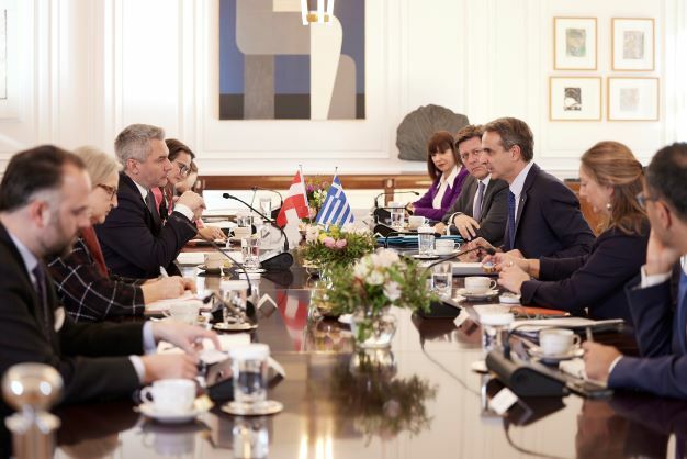 22 12 02 0020 DPD8506