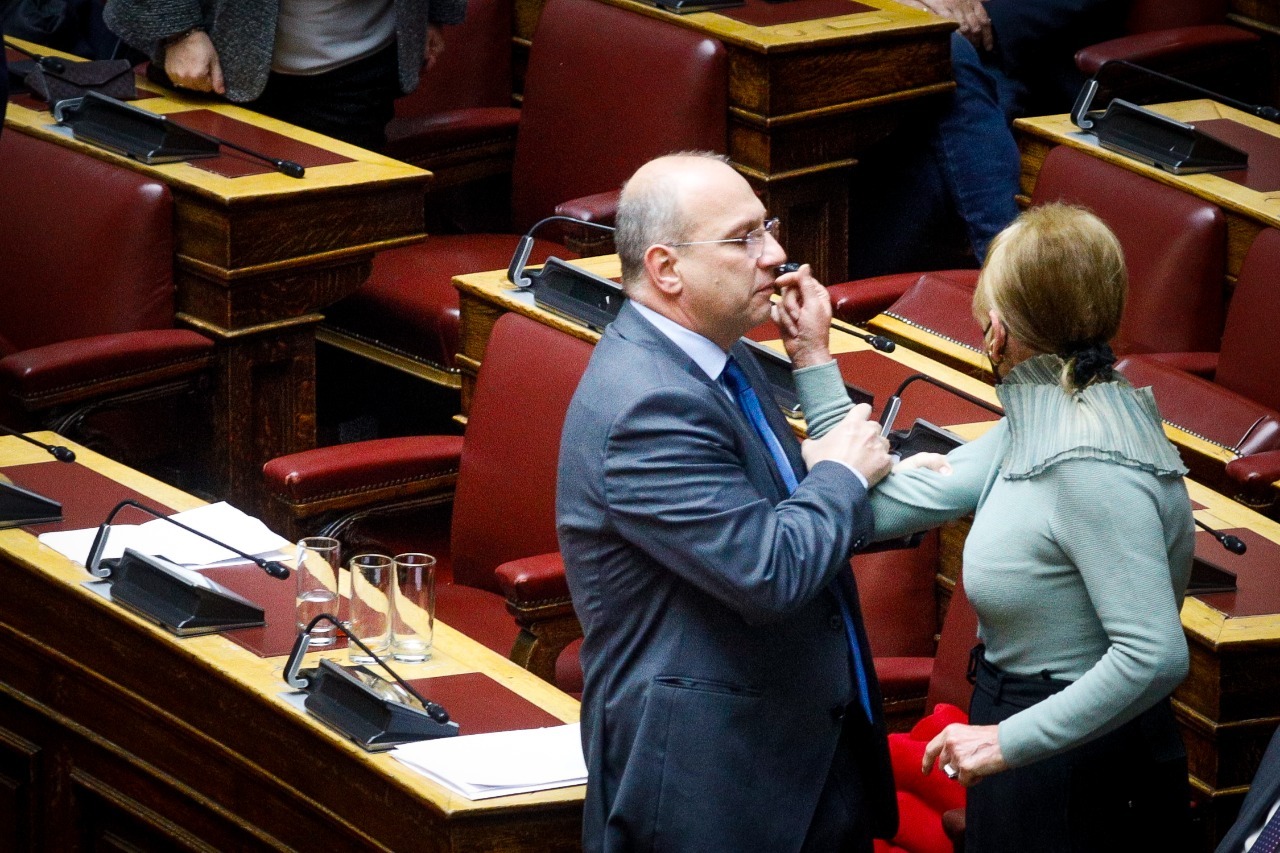 ΦΩΤΕΙΝΗ ΠΙΠΙΛΗ