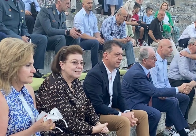 Β. Παπαδοπούλου Λίνα Μενδώνη δήμαρχος Δωδώνης Κώστας Τασούλας. Γ. Αμυράς