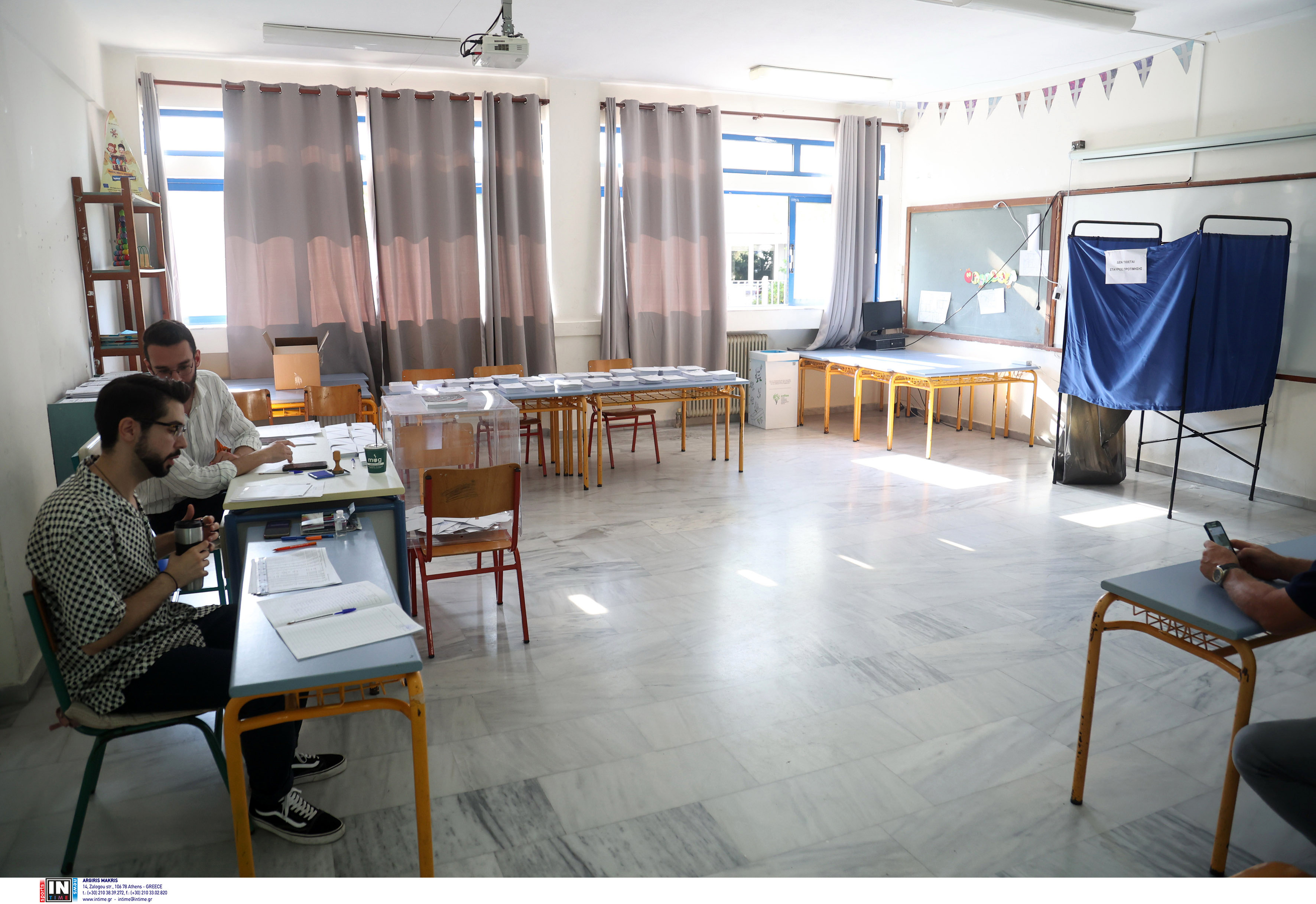 ΚΛΕΙΣΤΑ ΣΧΟΛΕΙΑ, ΑΥΤΟΔΙΟΙΚΗΤΙΚΕΣ ΕΚΛΟΓΕΣ