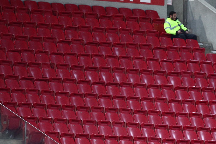 Κεκλεισμένων των θυρών