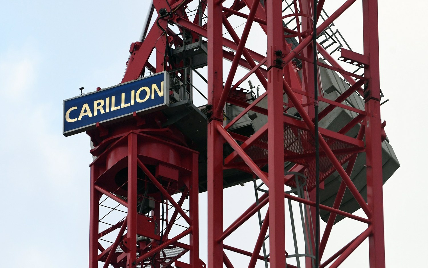 Carillion 8947601.jpg