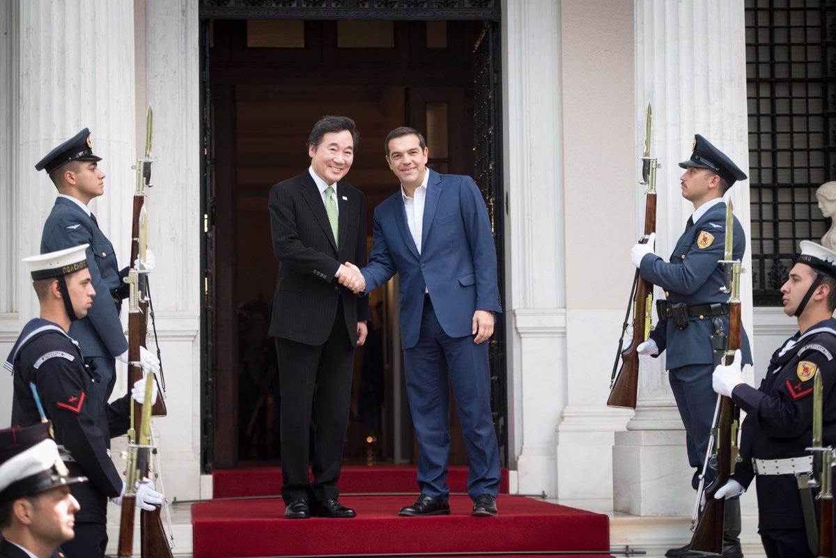 tsipras-korea2222.jpg