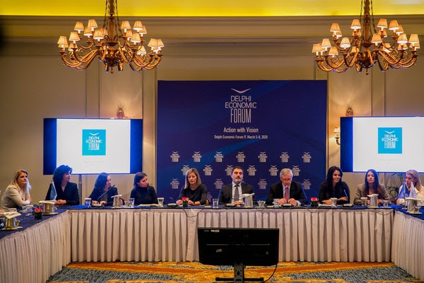 Η ομάδα του Φόρουμ - από αριστερά οι κκ Γ.Βλάχου, Α.Ζόγκα, Μ.Τσάτση, Λ.Βόγλη, Σ.Τσομώκου, Ι.Θωμάτος, Σ. Τσομώκος, Ε.Κυπαρίσση, Χ.Σταυρίδη, Α.Ζορμπά