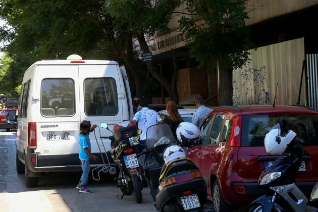 πλατεια βικτωριας μεταναστες