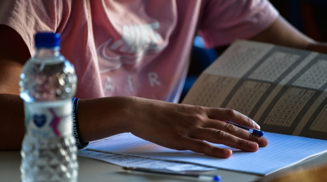 πανελληνιες 2024 επαλ εκθεση εξετασεις 