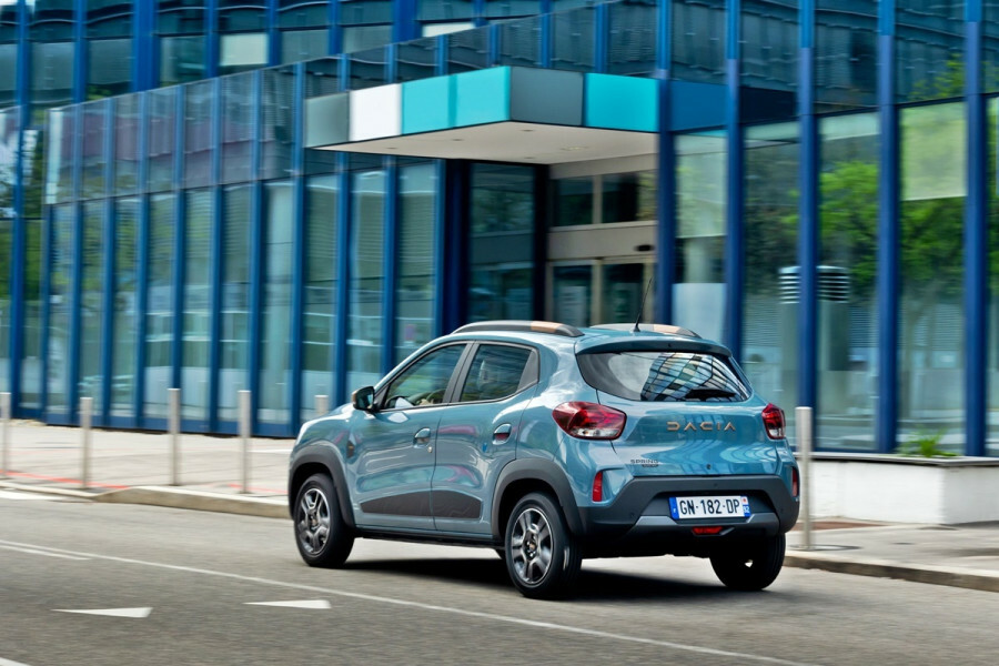 Dacia_Spring_2_b1b94.jpg
