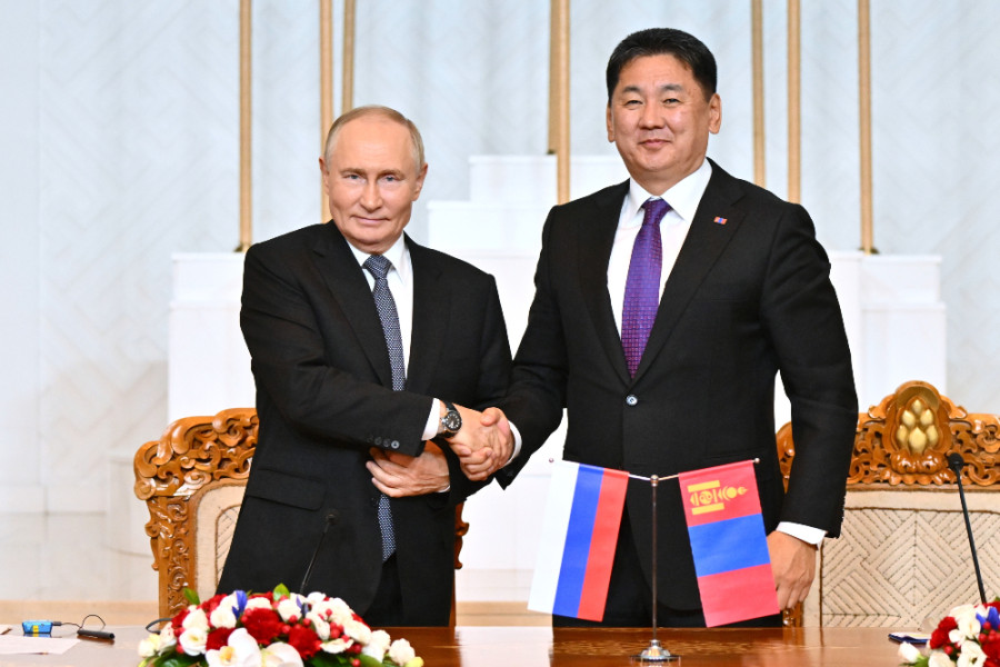 putin-mongolia4_71351.jpg