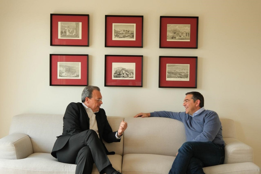 ΦΑΜΕΛΛΟΣ ΤΣΙΠΡΑΣ