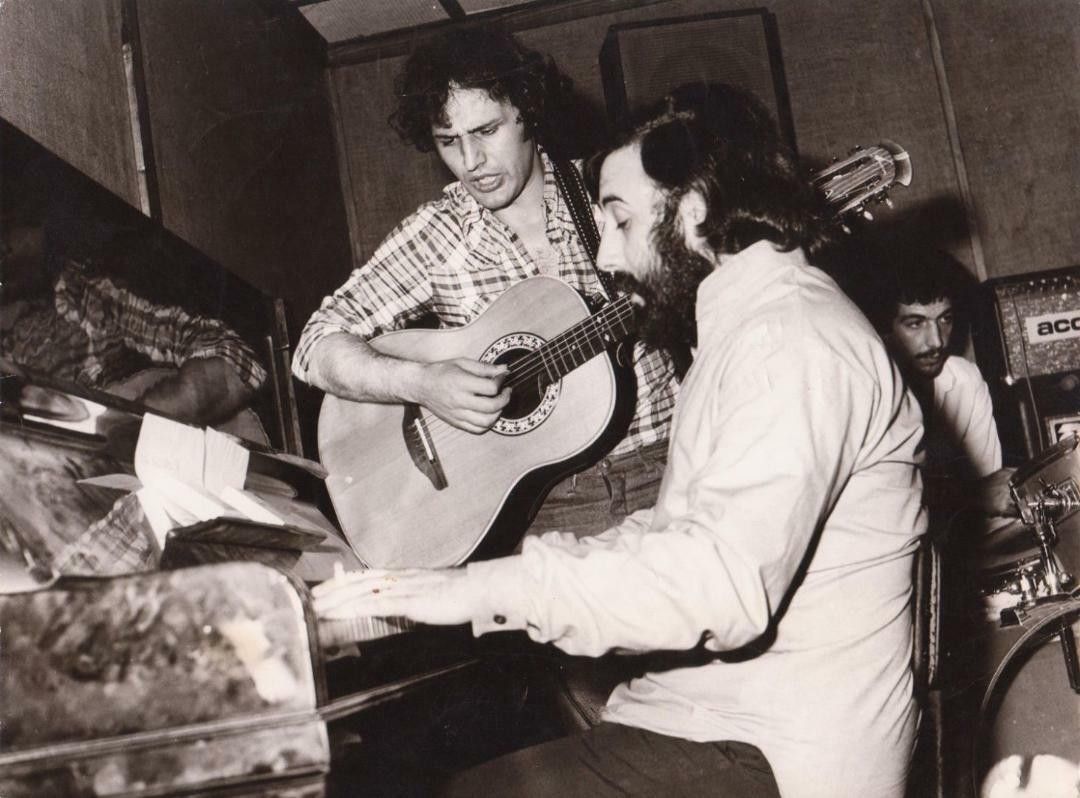 mikroutsikos vasilis 67544