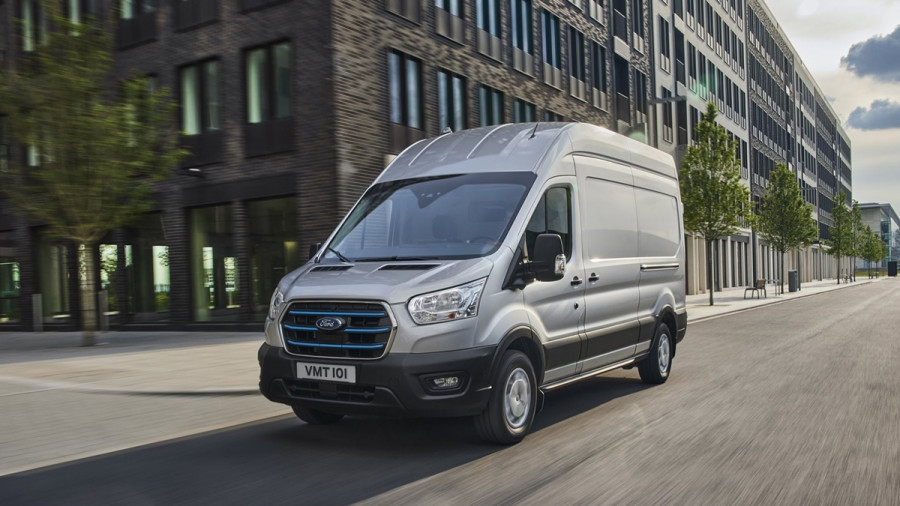 Ford-Transit-1_b9337.jpg