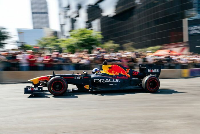 Red_Bull_Showrun_-_2_1_87f39.jpg