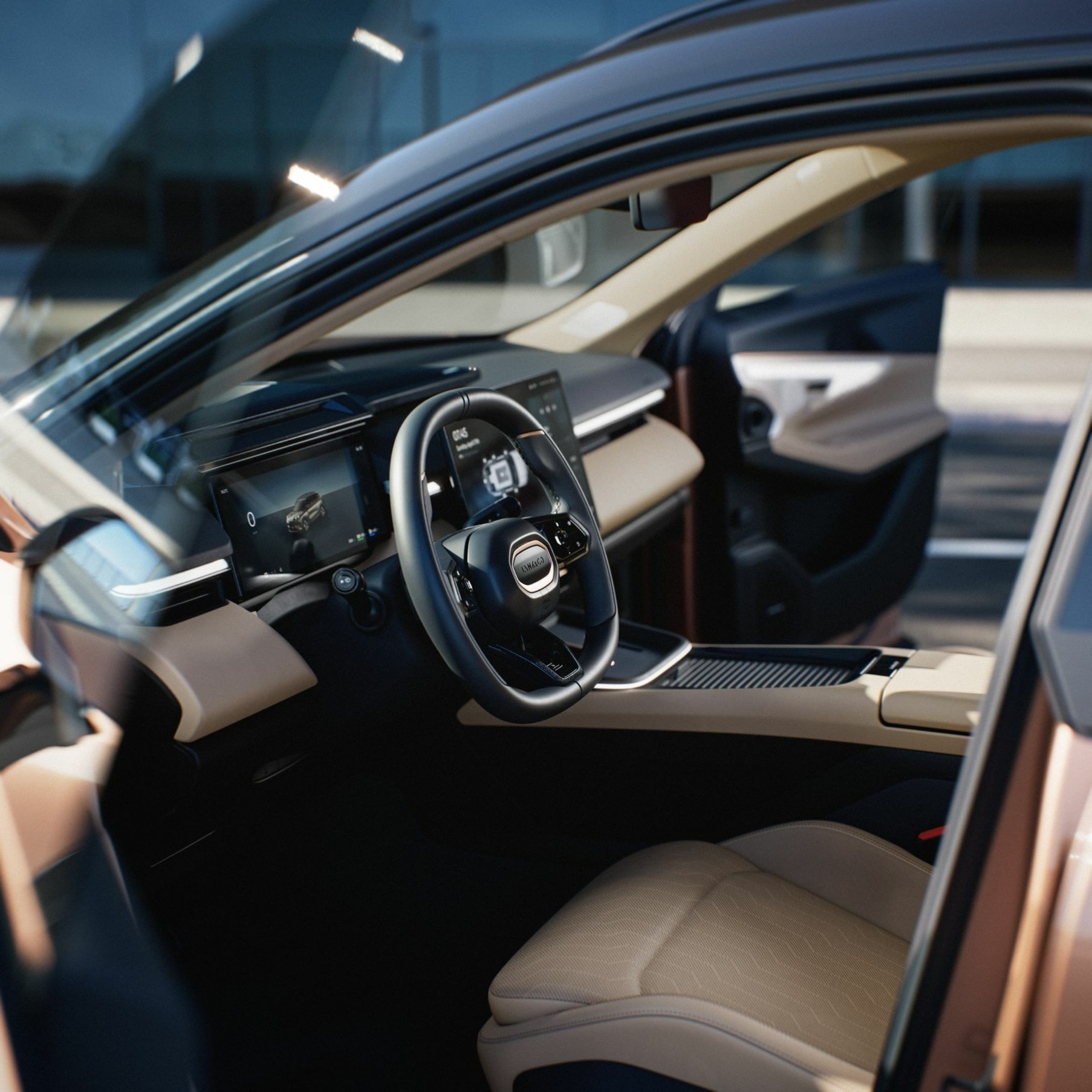 LYNKCO 08EU Interior 73d091 resized 8c5ec