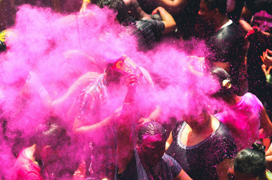 colour-festival-pink_3b17d.jpg