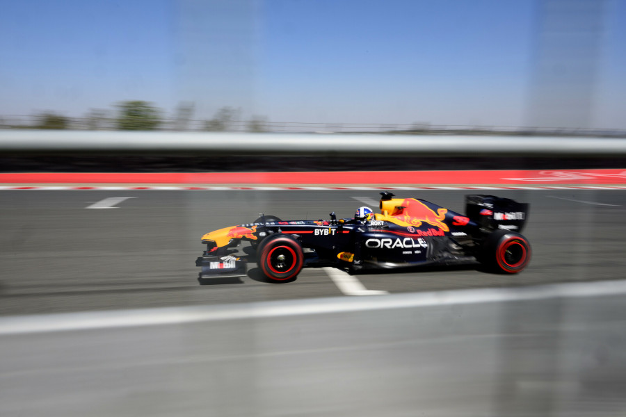 Oracle_Red_Bull_Racing_RB7_1_1_a7a87.jpg
