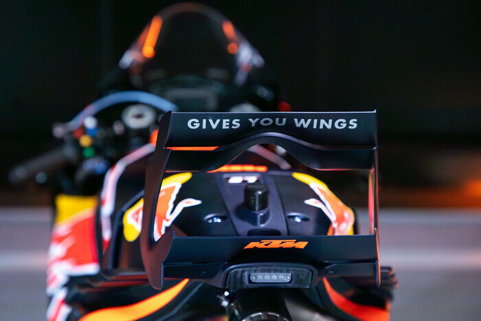 KTM_RC16_050d4.jpg