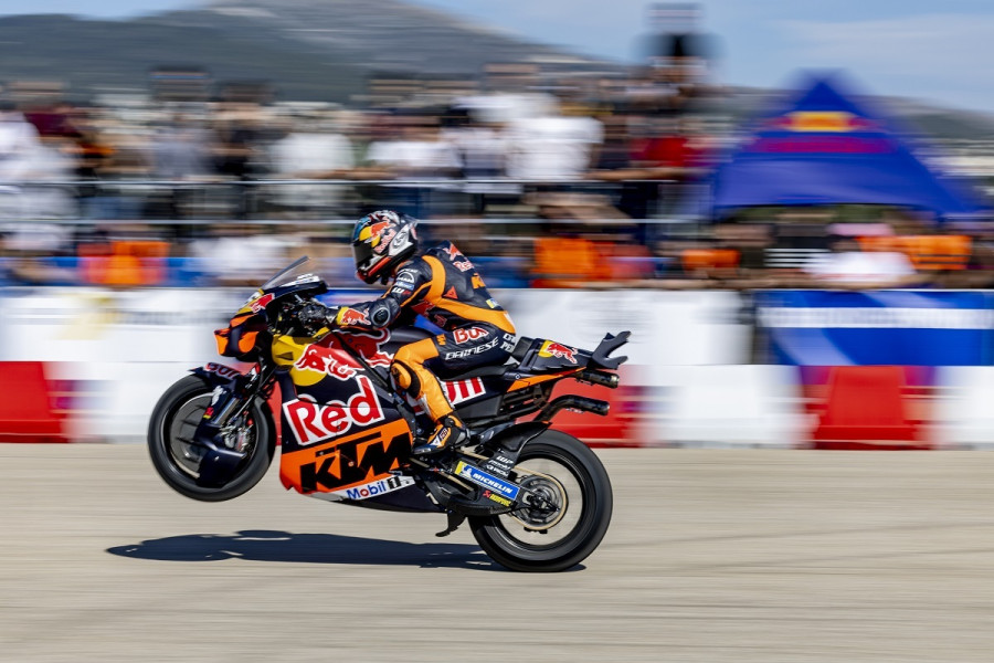 AG_20250531_Red_Bull_Showrun_Athens_Greece_0049_76493.JPG