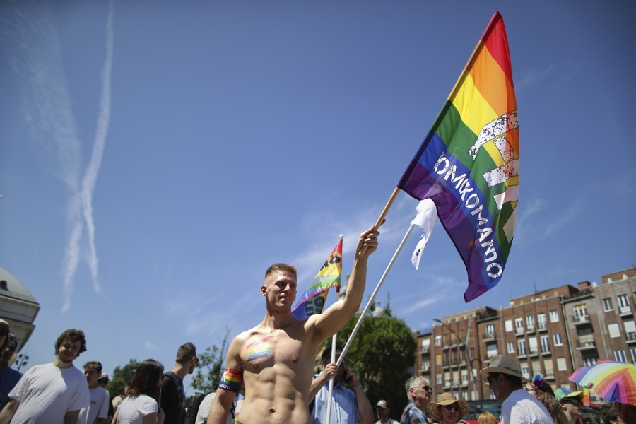 pride5_01e06.jpg