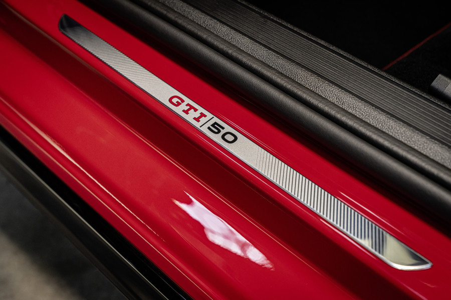 Golf_GTI_50_Edition_logo_64218.jpg